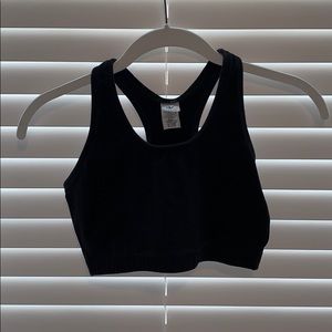 Black sports bra